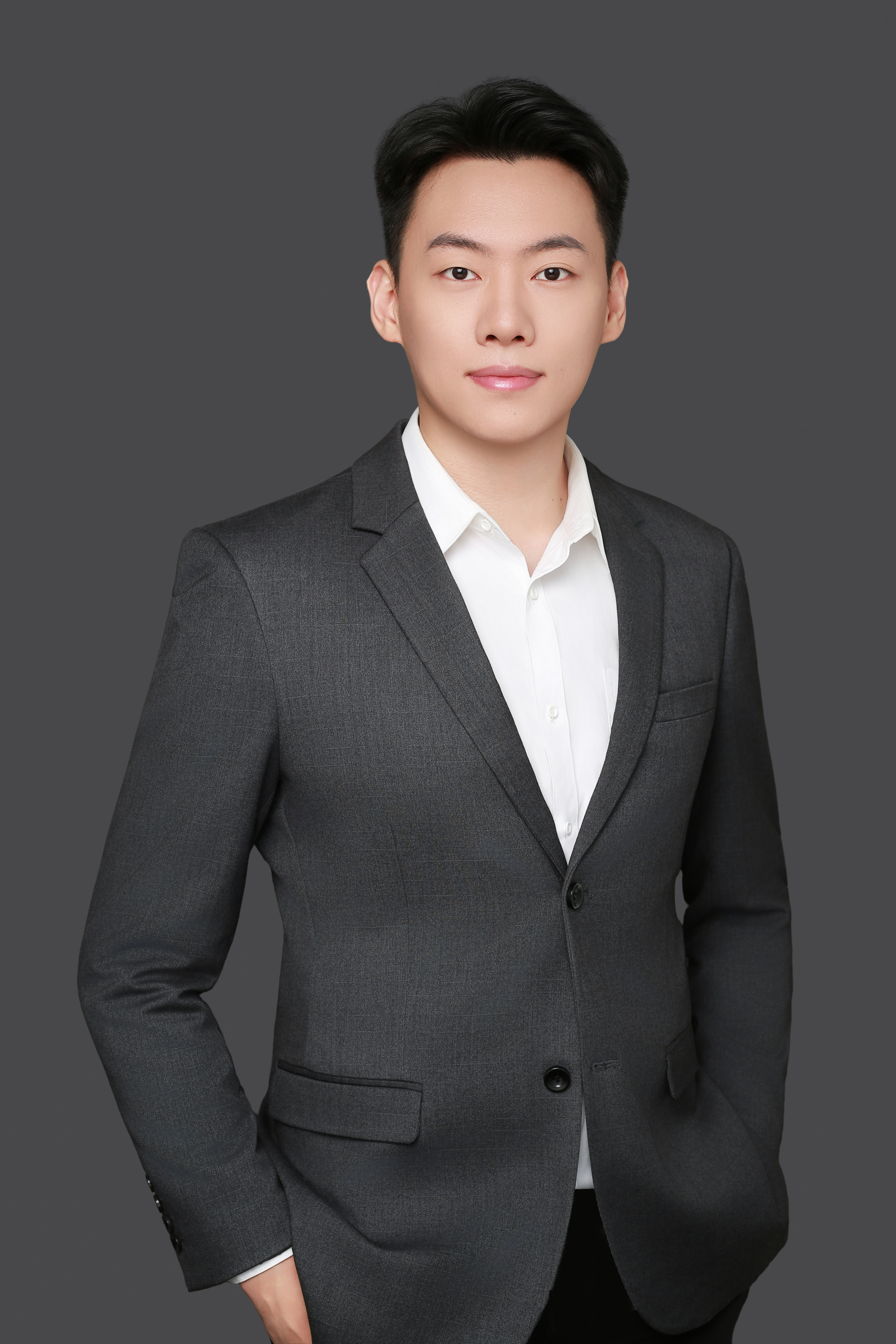Hongliang Lu